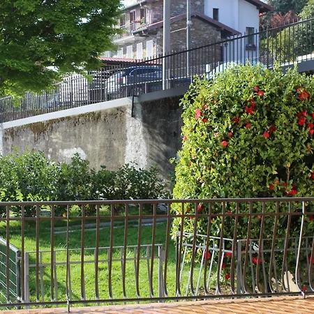 Apartment Casabelvederestresa Apt 3