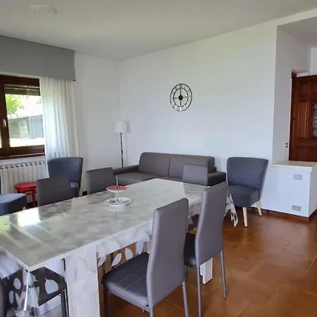 Apartment Casabelvederestresa Apt 3